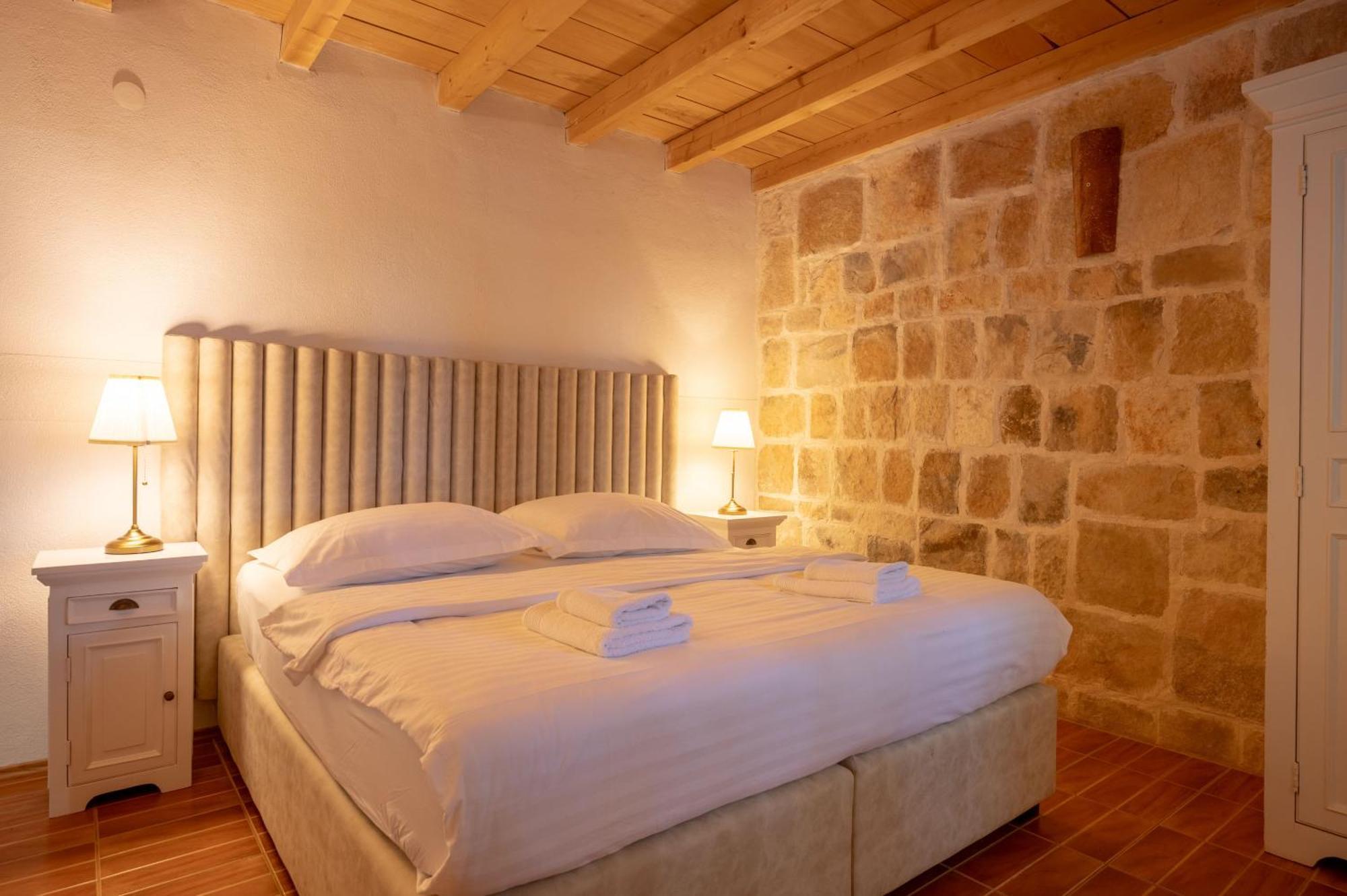 Rooms&Villas Nono Ban Gornji Humac Exterior foto